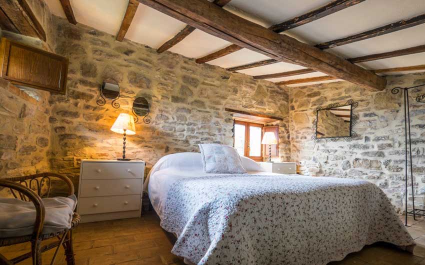 The Umbrian Country Cottages Double Room with The Little Voyager