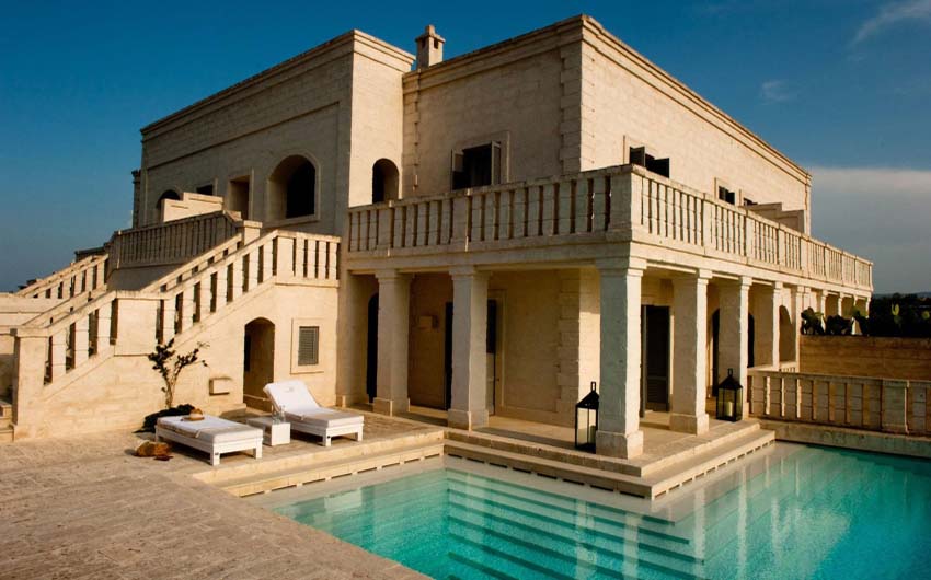 Borgo Egnazia Pool Side with The Little Voyager