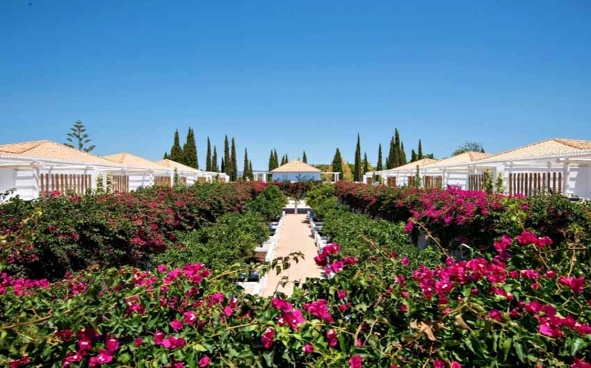 Algarvian Hideaway Gardens with The Little Voyager