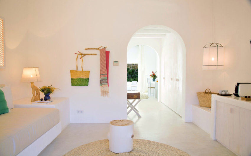 Algarvian Hideaway Mountain View Suite Lounge with The Little Voyager