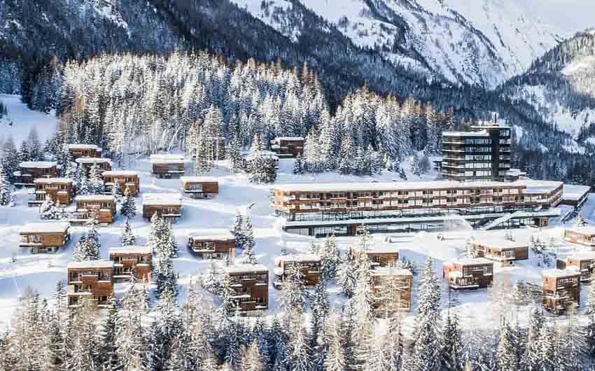 Austrian Mountain Resort in Snow with The Little Voyager