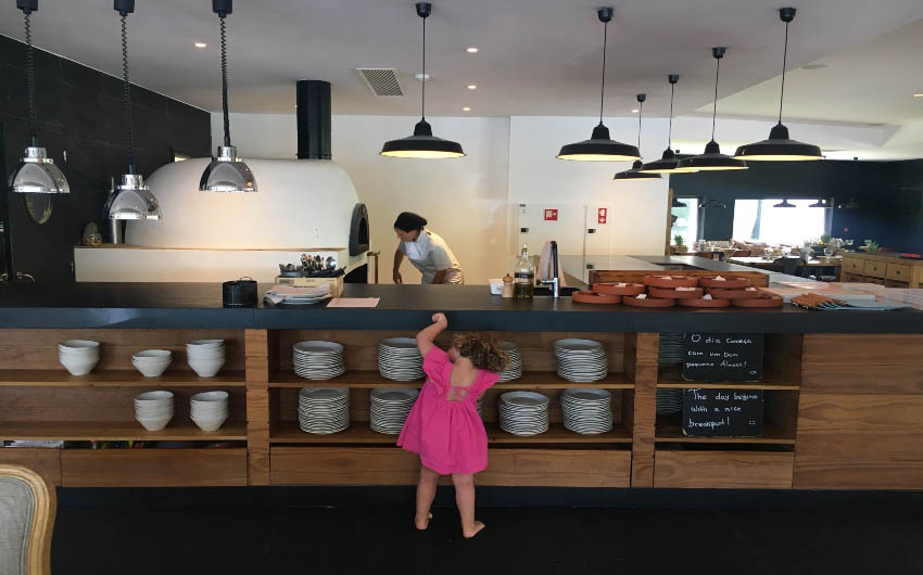 Algarvian Boutique Hotel Main Restaurant with The Little Voyager