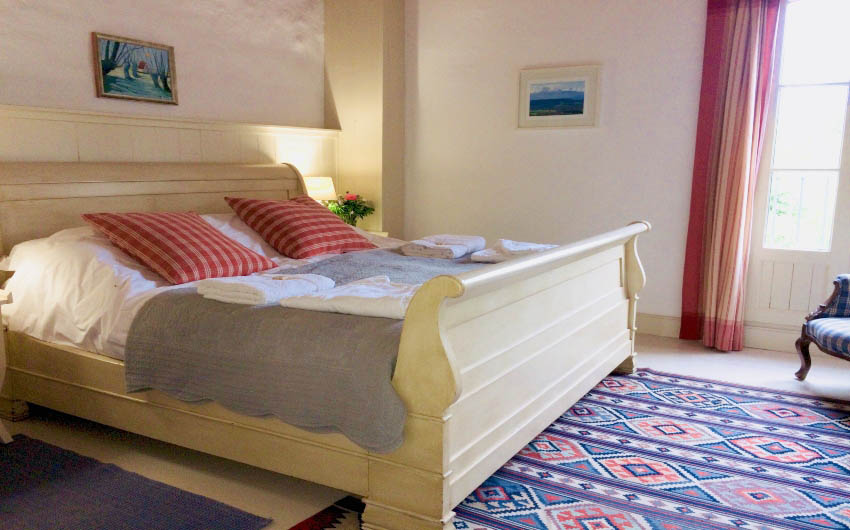French Hamlet Pierres Main Bedroom with The Little Voyager