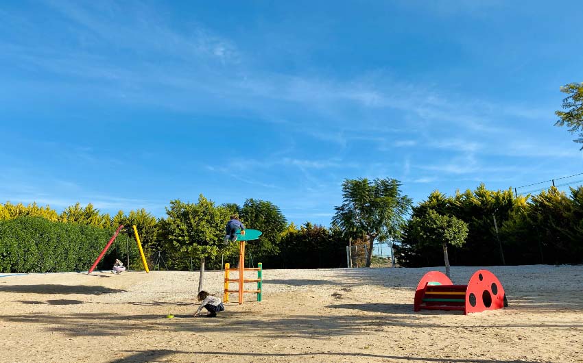 Melia Villaitana Playground with The Little Voyager