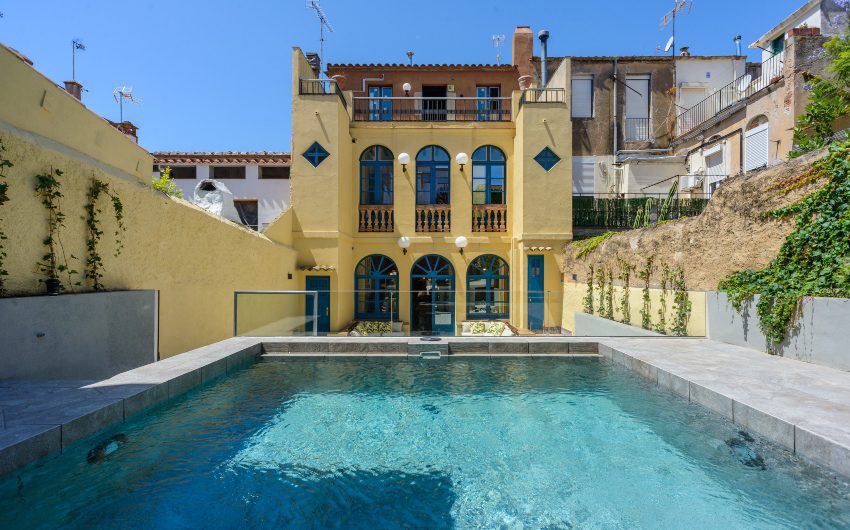 Costa Brava Pool House view of pool and house