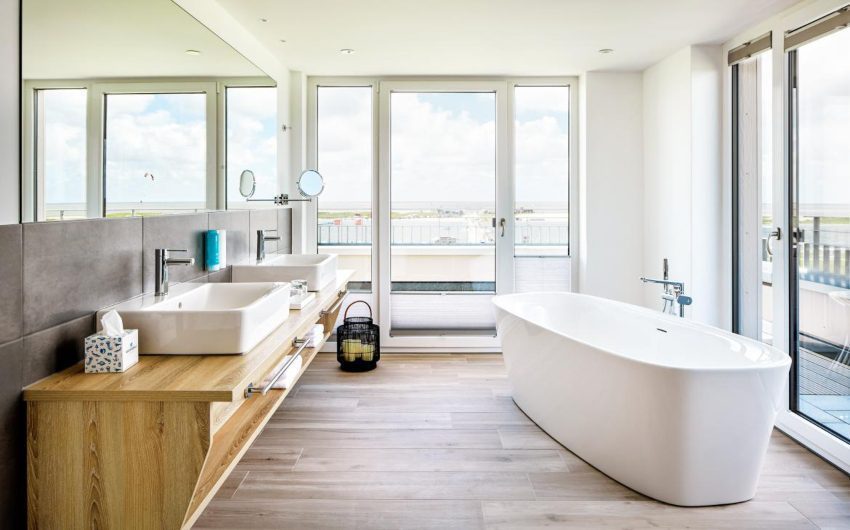 Free standing bathtub at The North Sea Retreat