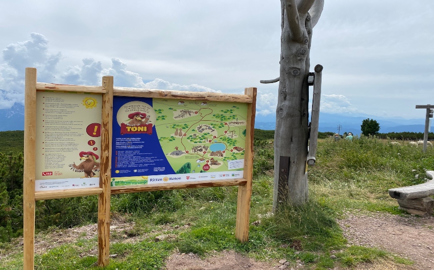 Hiking map close to the the South Tyrolean Art Nouveau Hotel