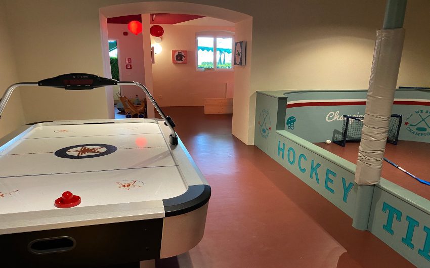 Table hockey at the South Tyrolean Art Nouveau Hotel