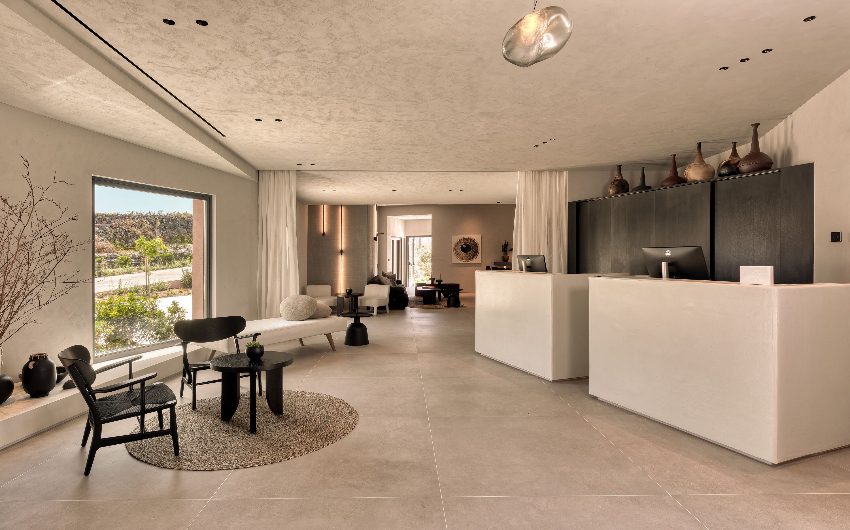 luxury and minimal hotel reception