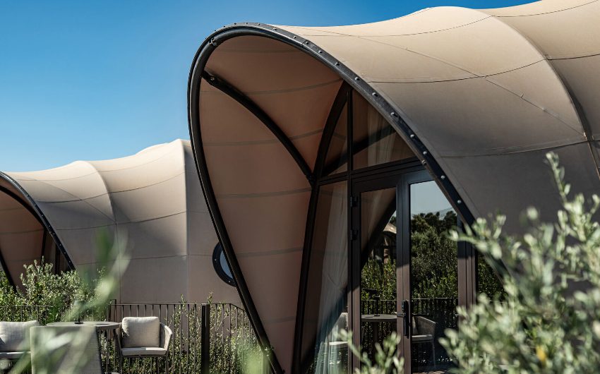 Cabana close up at 91 Athens Riviera