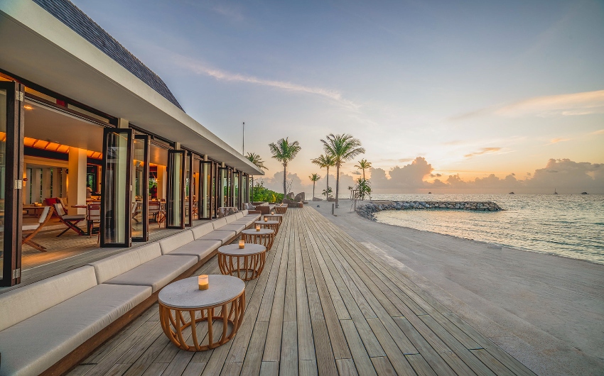 Restaurant at Kuda Villingili Resort