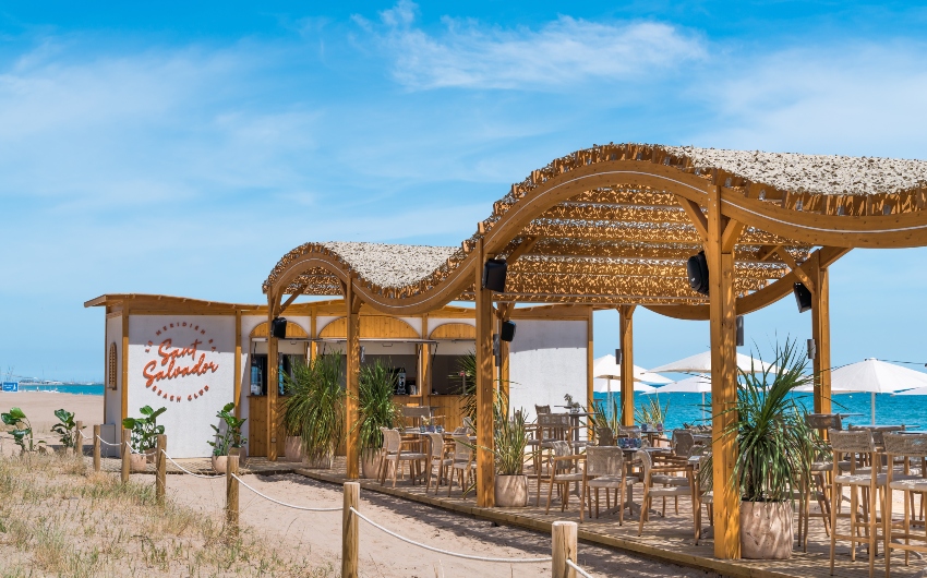 Beach Club at Le Méridien Ra Beach Hotel & Spa