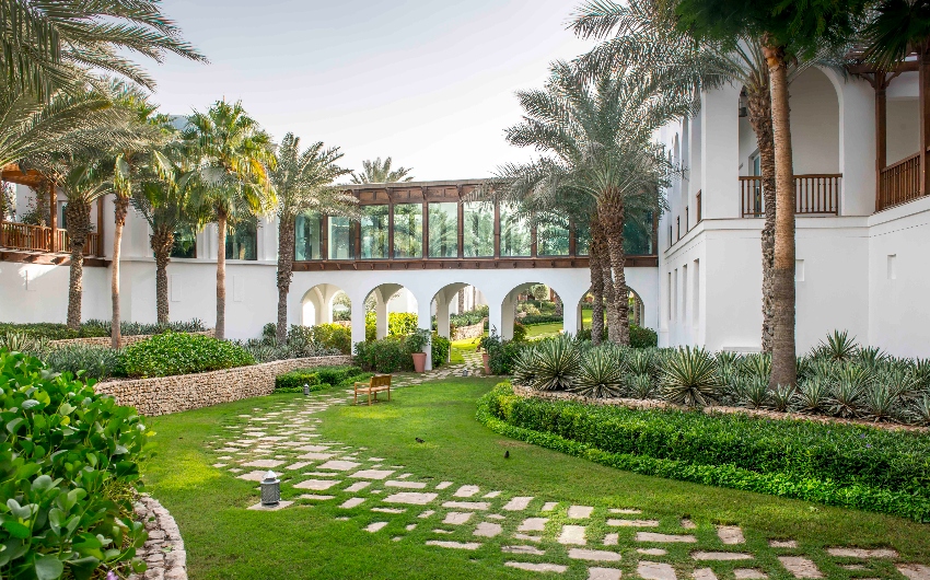 Hotel gardens at Park Hyatt Dubai