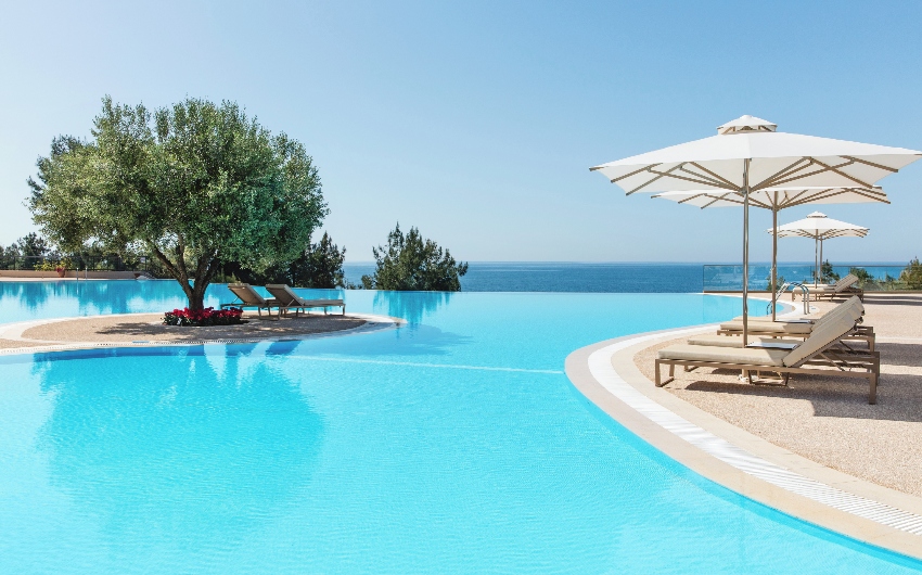 Main pool at Ikos Oceania