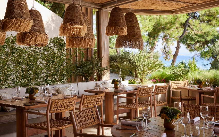 Outdoor restaurant at Ikos Oceania
