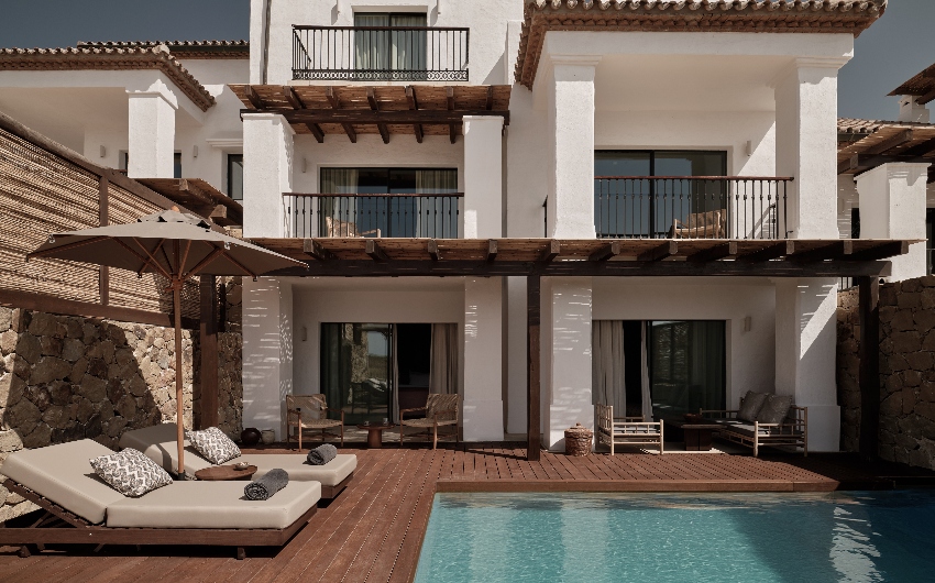 Accommodation with private pool at OKU Andalusia